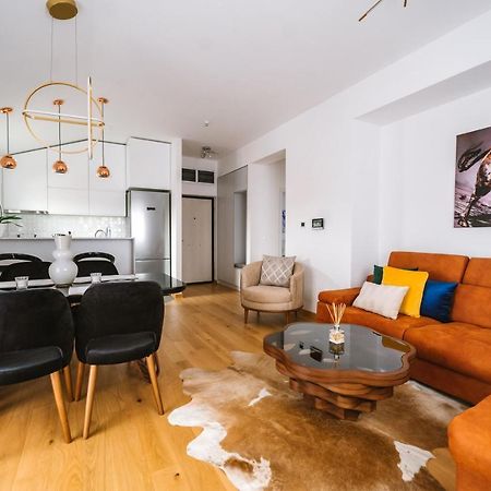 Mikonos Apartman Surčin Eksteriør billede