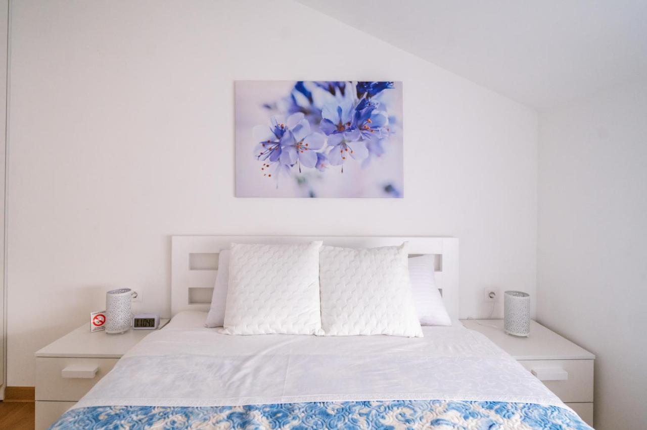Mikonos Apartman Surčin Eksteriør billede
